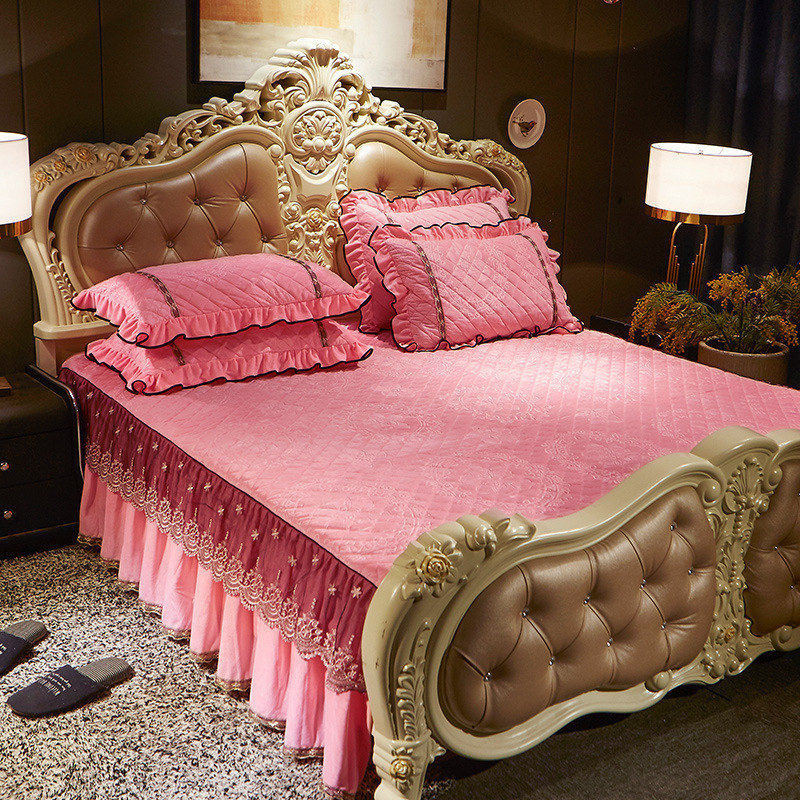 غطاء سرير من الدانتيل المخملي  - مراجعة Embroidery Quilt Cover وسعره