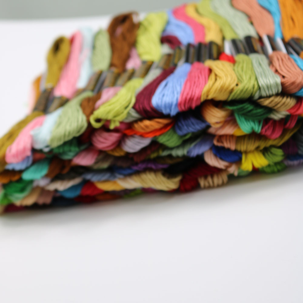 خيط تطريز متقاطع ثابت بخمسين ل - مراجعة Embroidery Stitches وسعره
