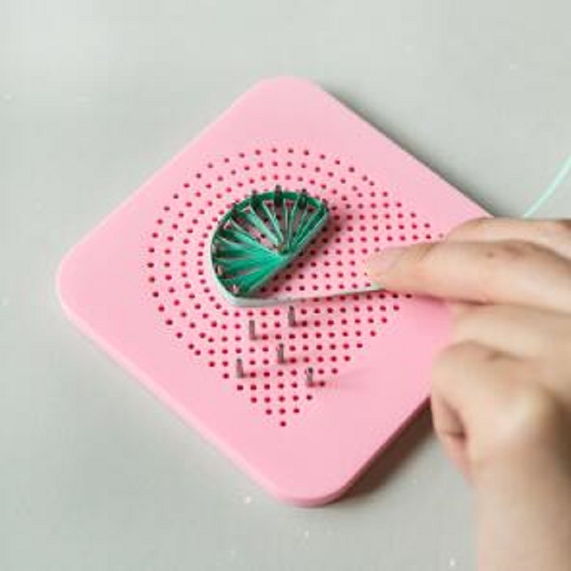 دليل شبكة اللحف اليدوية للورق  - مراجعة Embroidery Guide Paper وسعره