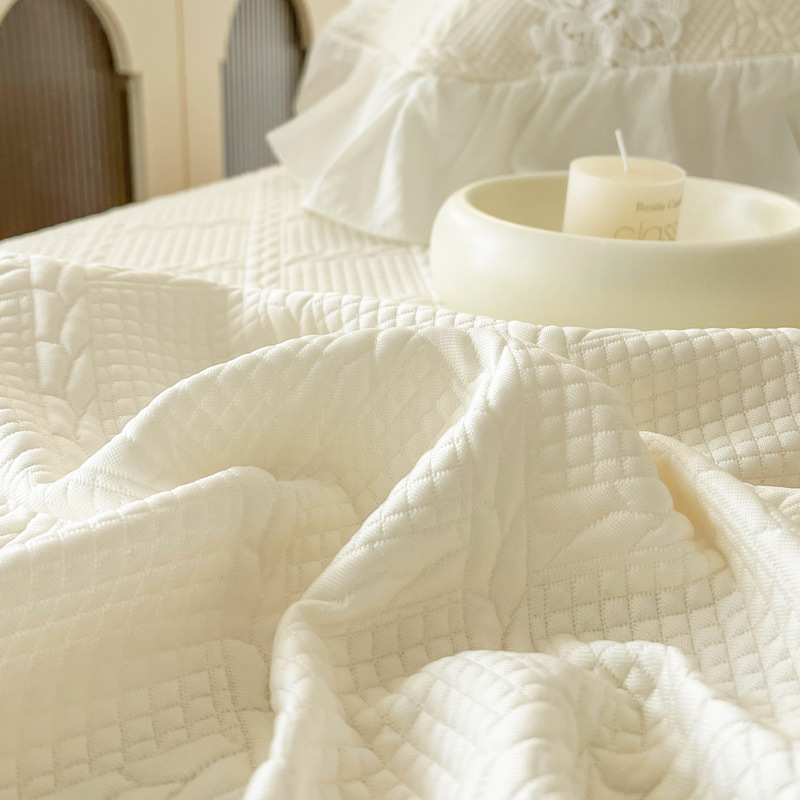 طقم مفرش تبريد فاخر مطرز فرنسي - مراجعة Embroidery Quilt Cover وسعره
